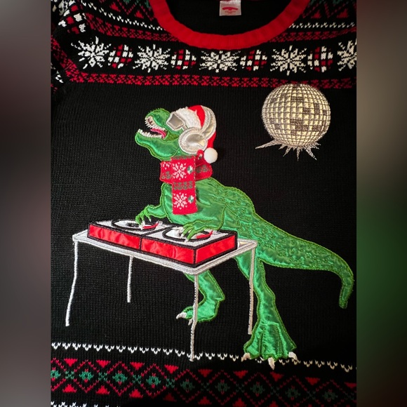 Holiday Time, Christmas Sweater, Deejay Dinosaur, Women’s Size XXL/2XL - Picture 4 of 15